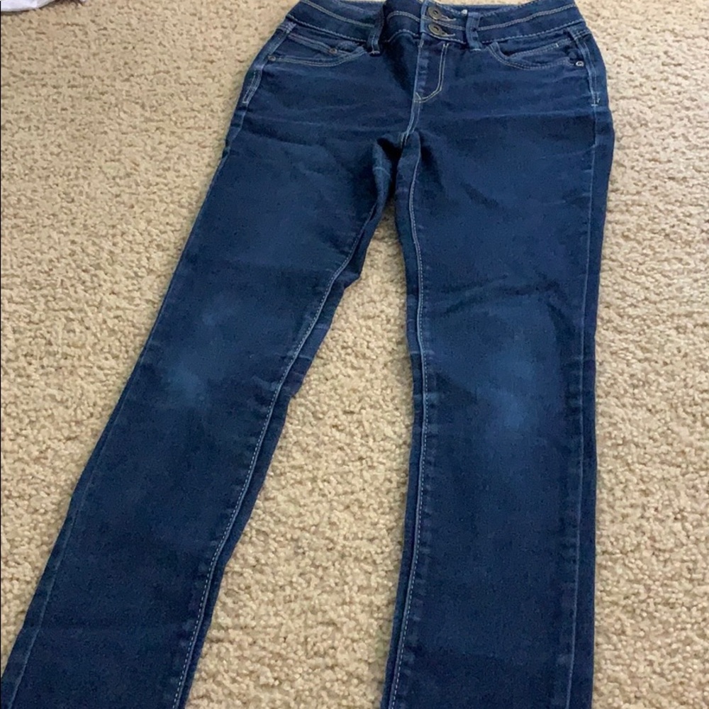 dark blue jeans